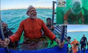 PM Modi offers prayers at submerged city of Dwarka