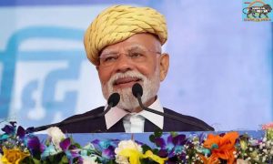 Prime Minister Shri Narendra Modi addresses the ‘Samudra se Samriddhi’ event, inaugurates & lays foundation stone of development works worth over Rs 34,200 crore in Bhavnagar, Gujarat
For peace, stability and prosperity in the world, India must become self-reliant: PM
Chips or ships, we must make them in India: PM
A historic decision has been taken to strengthen India's maritime sector, the government now recognises large ships as infrastructure: PM
India's coastlines will become gateways to the nation's prosperity: PM
Posted On: 20 SEP 2025 1:40PM by PIB Delhi
Prime Minister Shri Narendra Modi inaugurated & laid the foundation stone of development works worth over Rs 34,200 crore in Bhavnagar, Gujarat today. Addressing the ‘Samudra se Samriddhi’ event, the Prime Minister welcomed all the dignitaries and the people. Acknowledging the birthday wishes sent to him on 17th September, stating that the affection received from the people is a great source of strength, the Prime Minister highlighted that the nation is observing Seva Pakhwada from Vishwakarma Jayanti to Gandhi Jayanti, i.e., from 17th September to 2nd October. He remarked that several service-oriented activities have taken place in Gujarat over the past 2–3 days. The Prime Minister noted that blood donation camps have been organised at hundreds of locations, with one lakh individuals having donated blood so far. He added that cleanliness drives have been conducted across numerous cities, with lakhs of citizens actively participating. Shri Modi informed that over 30,000 health camps have been set up across the state, providing medical check-ups and treatment to the public and women in particular. He extended his appreciation and gratitude to everyone involved in service activities across the country.
Prime Minister began by paying tribute to Krishnakumarsinh Ji, recalling his noble legacy and remarked that Krishnakumarsinh Ji made a significant contribution to India’s unity by aligning with the mission of Sardar Vallabhbhai Patel. He highlighted that inspired by such great patriots, the nation continues to strengthen the spirit of unity. The Prime Minister emphasized that the resolve of Ek Bharat, Shreshtha Bharat is being reinforced through these collective efforts.
Mentioning that he arrived in Bhavnagar at a time when the auspicious festival of Navratri is about to begin, Shri Modi stated that due to the reduction in GST, markets will witness increased vibrancy and festive enthusiasm. In this celebratory atmosphere, the Prime Minister highlighted that the nation is celebrating a grand festival of Samudra se Samriddhi. He emphasized that 21st-century India views the ocean as a major avenue of opportunity. Shri Modi informed that projects worth thousands of crores have just been inaugurated and foundation stones laid to accelerate port-led development. He added that to promote cruise tourism, the International Cruise Terminal in Mumbai has also been inaugurated today. The Prime Minister noted that development projects linked to Bhavnagar and Gujarat have also commenced and extended his heartfelt wishes to all citizens and the people of Gujarat.
“India is moving forward with the spirit of global brotherhood and India has no major enemy in the world today, but in true terms, India’s biggest adversary is dependence on other nations”, stated the Prime Minister emphasizing that this dependency must be collectively defeated. He reiterated that greater foreign dependence leads to greater national failure. For global peace, stability, and prosperity, the world’s most populous country must become self-reliant. He cautioned that reliance on others compromises national self-respect. Shri Modi asserted that the future of 140 crore Indians cannot be left to external forces, nor can the resolve for national development be based on foreign dependency. He stressed that the future of coming generations must not be put at risk. He declared that the solution to a hundred problems is one—building an Atmanirbhar Bharat. To achieve this, India must confront challenges, reduce external dependence, and demonstrate true self-reliance.
Underscoring that India has never lacked capability, Shri Modi remarked that after independence, the then ruling party consistently ignored the country’s inherent strengths. As a result, even after six to seven decades of freedom, India could not achieve the success it truly deserved. The Prime Minister identified two major reasons for this: prolonged entanglement in the license-quota regime and isolation from global markets. He added that when the era of globalization arrived, the then ruling governments focused solely on imports, which led to scams worth thousands of crores. Shri Modi emphasized that these policies caused significant harm to India’s youth and prevented the nation’s true potential from emerging.
Citing India's shipping sector as a major example of the damage caused by flawed policies, Shri Modi remarked that India was historically a leading maritime power and one of the world’s largest shipbuilding hubs. Ships built in India’s coastal states once powered domestic and global trade. Even fifty years ago, India used domestically built ships, with over 40 percent of import-export conducted through them. The Prime Minister criticized the current opposition party stating that the shipping sector later fell victim to their misguided policies and instead of strengthening domestic shipbuilding, they preferred paying freight to foreign vessels. This led to the collapse of India’s shipbuilding ecosystem and forced dependence on foreign ships. As a result, the share of Indian ships in trade dropped from 40 percent to just 5 percent. The Prime Minister emphasized that today, 95 percent of India’s trade relies on foreign ships—a dependency that has caused significant loss to the nation.
Presenting some figures before the nation, Shri Modi remarked that citizens will be shocked to know that India pays nearly $75 billion —approximately six lakh crore rupees—every year to foreign shipping companies for shipping services. The Prime Minister highlighted that this amount is nearly equivalent to India’s current defence budget. He urged the public to imagine how much money has been paid as freight to other countries over the past seven decades. He pointed out that this outflow of funds has created millions of jobs abroad. Shri Modi emphasized that if even a small portion of this expenditure had been invested by earlier governments in India’s shipping industry, the world today would be using Indian ships, and India would be earning lakhs of crores in shipping services.
“If India is to become a developed nation by 2047, it must become self-reliant, there is no alternative to self-reliance and that all 140 crore citizens must commit to the same resolve—whether it is chips or ships, they must be made in India”, emphasised the Prime Minister, remarking that with this vision, India’s maritime sector is now moving towards next-generation reforms. He announced that from today, all major ports in the country will be freed from multiple documents and fragmented processes. The implementation of ‘One Nation, One Document’ and ‘One Nation, One Port’ Process will simplify trade and commerce. Shri Modi highlighted that during the recent Monsoon Session, several outdated laws from the colonial era were amended. He informed that a series of reforms have been initiated in the maritime sector, and five maritime laws have been introduced in a new form. These laws will bring major changes in shipping and port governance.
Underlining that India has been an expert in building large ships for centuries, the PM remarked that next-generation reforms will help revive this forgotten legacy. He highlighted that in the past decade, more than 40 ships and submarines have been inducted into the Navy, and barring one or two, all have been built in India. He noted that the massive INS Vikrant was also constructed domestically, including the high-quality steel used in its production. Shri Modi emphasized that India possesses the capability and lacks no skill. He assured the nation that the political will required to build large ships is firmly in place.
Highlighting that a historic decision was taken yesterday to strengthen India’s maritime sector, Shri Modi announced a major policy reform under which large ships have now been accorded infrastructure status. He remarked that when a sector receives infrastructure recognition, it gains significant advantages. The PM highlighted that shipbuilding companies will now find it easier to secure loans from banks and will benefit from reduced interest rates. All benefits associated with infrastructure financing will now be extended to these shipbuilding enterprises. Shri Modi emphasized that this decision will reduce the financial burden on Indian shipping companies and help them compete more effectively in the global market.
Emphasising that to make India a major maritime power, the Government is working on three major schemes, the PM remarked that these initiatives will ease financial support for the shipbuilding sector, help shipyards adopt modern technology, and improve design and quality standards. He informed that over ₹70,000 crore will be invested in these schemes in the coming years.
Recalling that in 2007, during his tenure as Chief Minister of Gujarat, a major seminar was held in Gujarat to explore shipbuilding opportunities, Shri Modi remarked that it was during that period that Gujarat extended support to develop a shipbuilding ecosystem. He stated that India is now taking comprehensive steps to promote shipbuilding nationwide. He emphasized that shipbuilding is not an ordinary industry; it is globally referred to as the “Mother of All Industries” because it drives the growth of multiple allied sectors. The Prime Minister highlighted that industries such as steel, machinery, electronics, textiles, paints, and IT systems are all supported by the shipping sector. He noted that this creates significant benefits for small and medium enterprises (MSMEs). Citing research, the Prime Minister stated that every rupee invested in shipbuilding generates nearly double the economic return. He added that every job created in a shipyard leads to six to seven new jobs in the supply chain, meaning 100 shipbuilding jobs can result in over 600 jobs in related sectors, underscoring the massive multiplier effect of the shipbuilding industry.
Prime Minister further stated that focused efforts are being made to strengthen the essential skill sets required for shipbuilding. He remarked that India’s Industrial Training Institutes (ITIs) will play a key role in this initiative, and the Maritime University’s contribution will be further expanded. Shri Modi highlighted that in recent years, new frameworks have been developed through coordination between the Navy and NCC in coastal areas. He added that NCC cadets will now be prepared not only for naval roles but also for responsibilities in the commercial maritime sector.
Stressing that today’s India is moving forward with a distinct momentum, the PM remarked that the nation not only sets ambitious goals but also achieves them ahead of schedule. In the solar sector, India is meeting its targets four to five years in advance. Shri Modi highlighted that the objectives set eleven years ago for port-led development are now being met with remarkable success. He informed that large ports are being developed across the country to accommodate large vessels, and connectivity is being enhanced through initiatives like Sagarmala.
Noting that in the past eleven years, India has doubled its port capacity, Shri Modi highlighted that prior to 2014, the average ship turn-around time in India was two days, whereas today it has been reduced to less than one day. He informed that new and large ports are being constructed across the country. He remarked that recently, India’s first deep-water container trans-shipment port has commenced operations in Kerala. Additionally, the PM announced that the Vadhavan Port in Maharashtra is being developed at a cost exceeding ₹75,000 crore, and it will rank among the top ten ports in the world.
Mentioning that India currently accounts for 10 percent of global maritime trade, Shri Modi emphasized the need to increase this share and declared that by 2047, India aims to triple its participation in global sea trade—and will achieve it. 
The Prime Minister remarked that as maritime trade expands, the number of Indian seafarers is also rising. He described these professionals as hardworking individuals who operate ships, manage engines and machinery, and oversee loading and unloading operations at sea. A decade ago, India had fewer than 1.25 lakh seafarers. Today, that number has crossed three lakh. Shri Modi highlighted that India now ranks among the top three countries globally in supplying the highest number of seafarers and added that India’s growing shipbuilding industry is also strengthening global capabilities.
Underscoring that India possesses a rich maritime heritage, symbolized by its fishermen and ancient port cities, Shri Modi remarked that Bhavnagar and the Saurashtra region are prominent examples of this legacy. The Prime Minister emphasized the importance of preserving and showcasing this heritage for future generations and the world. He announced that a world-class maritime museum is being developed at Lothal, which, like the Statue of Unity, will become a new symbol of India’s identity.
“India’s coastlines will become gateways to national prosperity”, exclaimed the Prime Minister. He expressed happiness that Gujarat’s coastline is once again proving to be a boon for the region. He remarked that this entire area is now setting a new benchmark for port-led development in the country. Shri Modi highlighted that 40 percent of the cargo arriving via sea routes in India is handled by Gujarat’s ports  and these ports will soon benefit from the Dedicated Freight Corridor, which will enable faster movement of goods to other parts of the country and further enhance port efficiency.
Shri Modi stated that a robust ship-breaking ecosystem is emerging in the region, with the Alang Ship Breaking Yard serving as a prime example. He remarked that this sector is generating significant employment opportunities for the youth. 
The Prime Minister emphasized that to build a developed India, rapid progress is needed across all sectors. He reiterated that the path to a developed India passes through self-reliance. He urged citizens to remember that whatever they buy should be indigenous, and whatever they sell should also be indigenous. Addressing shopkeepers, Shri Modi encouraged them to display posters in their shops reading: “Say with pride, this is Swadeshi.” He concluded by stating that this collective effort will transform every festival into a celebration of India’s prosperity, and extended his best wishes to all on the occasion of Navratri.
Chief Minister of Gujarat, Shri Bhupendrabhai Patel, Union Ministers, Shri C. R. Patil, Shri Sarbananda Sonowal, Dr. Mansukh Mandaviya, Shri Shantanu Thakur, Smt Nimuben Bambhaniya were present among other dignitaries at the event.
Background
In a major boost to the maritime sector, Prime Minister inaugurated and laid the foundation stone for multiple development projects related to the maritime sector worth over Rs 34,200 crore. He inaugurated the Mumbai International Cruise Terminal at Indira Dock. He laid the foundation stone of a new container terminal and associated facilities at Syama Prasad Mookerjee Port, Kolkata; new container berth, cargo handling facilities, and associated developments at Paradip Port; the Tuna Tekra Multi-Cargo Terminal; firefighting facilities and modern road connectivity at Kamarajar Port, Ennore; coastal protection works including sea-walls and revetments at Chennai Port; sea-wall construction at Car Nicobar Island; a multi-purpose cargo berth and Green Bio-Methanol Plant at Deendayal Port, Kandla; and ship repair facilities at Patna and Varanasi.
In line with his commitment to holistic and sustainable development, Prime Minister inaugurated and laid the foundation stone of multiple projects of the central and state government, worth over Rs 26,354 crore, catering to various sectors in Gujarat. He inaugurated HPLNG Regasification Terminal at Chhara Port, Acrylics & Oxo Alcohol Project at Gujarat IOCL Refinery, the 600 MW Green Shoe Initiative, PM-KUSUM 475 MW Component C solar feeder for farmers, the 45 MW Badeli Solar PV Project, complete solarization of Dhordo village among others. He laid the foundation stone of LNG infrastructure, additional renewable energy projects, coastal protection works, highways, and healthcare and urban transport projects, including expansions at Sir T. General Hospital in Bhavnagar, Guru Govind Sinh Government Hospital at Jamnagar, and the four-laning of 70 km of national highways.
Prime Minister will also undertake an aerial survey of the Dholera Special Investment Region (DSIR), envisioned as a greenfield industrial city built around sustainable industrialization, smart infrastructure, and global investment. He will also visit and review the progress of National Maritime Heritage Complex (NHMC), at Lothal, being developed at a cost of around Rs 4,500 crore, to celebrate and preserve India’s ancient maritime traditions and serve as a centre for tourism, research, education and skill development.